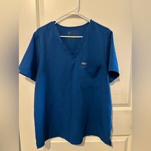 FIGS Men's Blue V-Neck Shirt XL